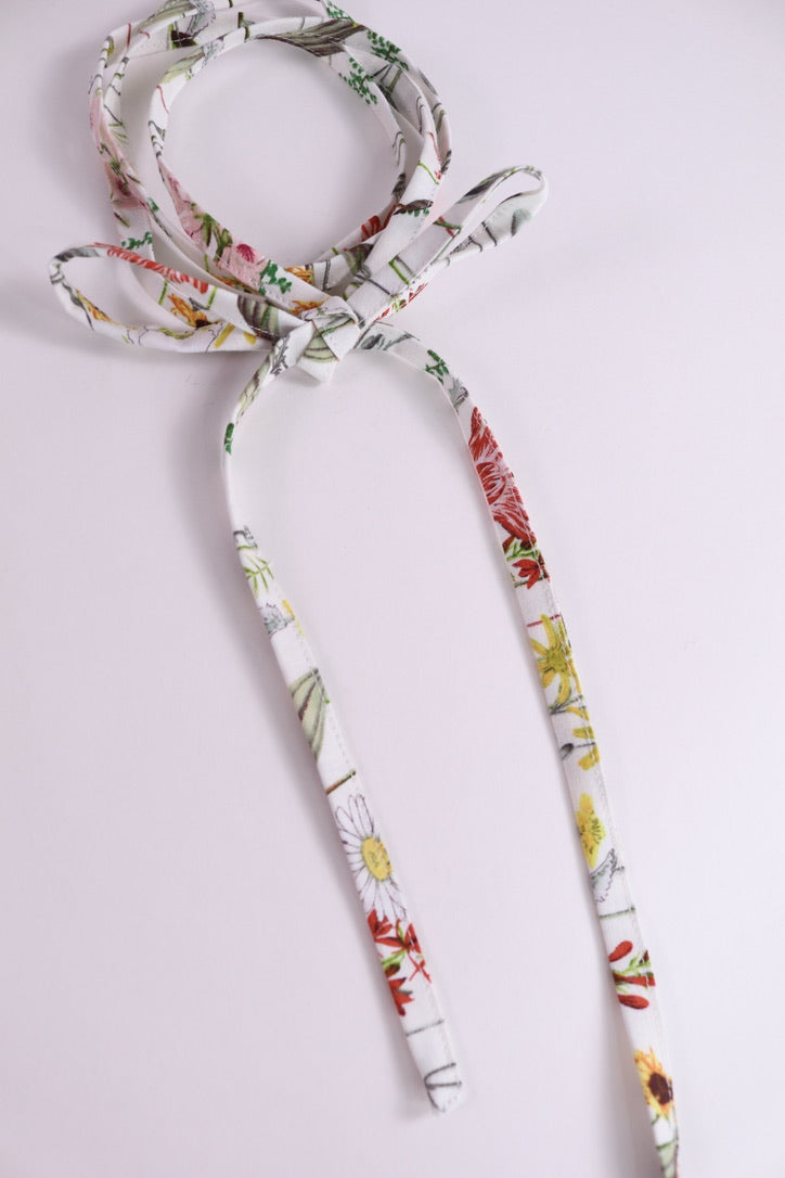 White Floral-patterned cotton tie